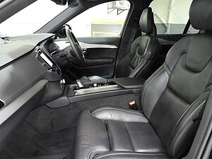 Volvo  XC90 Recharge R-Design, T8 AWD (235+65 kW), Seven individual seats