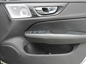 Volvo  V60 Cross Country Pro, B5 AWD mild hybrid