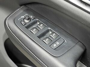 Volvo  V60 Cross Country Pro, B5 AWD mild hybrid