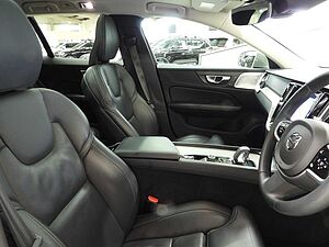 Volvo  V60 Cross Country Pro, B5 AWD mild hybrid