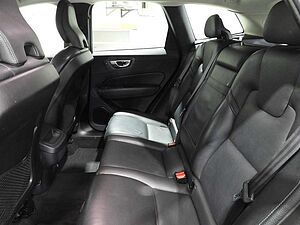Volvo  XC60 D4 Momentum