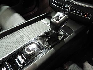 Volvo  XC60 D4 Momentum