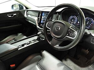 Volvo  XC60 D4 Momentum