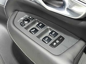 Volvo  L Series MY24 Recharge Ultimate T8 Geartronic AWD Plug-In Hybrid