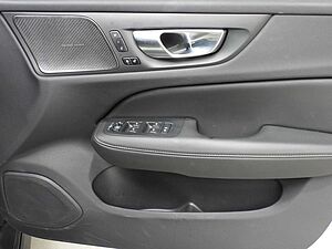 Volvo  Z Series MY25 Ultra B5 Geartronic AWD Bright