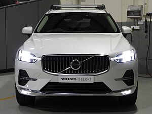 Volvo  UZ MY23 Plus B5 AWD