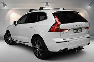 Volvo  XC60 Inscription, T5 AWD (187 kW)