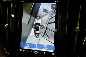 Volvo  XC60 Plus, B5 Mild Hybrid, Petrol