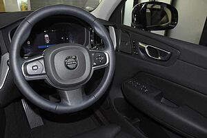 Volvo  XC60 Plus, B5 Mild Hybrid, Petrol