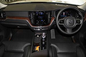 Volvo  XC60 Ultimate, B5 Mild Hybrid, Petrol, Bright
