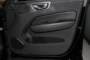 Volvo  XC60 Plus, B5 Mild Hybrid, Petrol