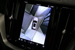 Volvo  XC60 Plus, B5 Mild Hybrid, Petrol