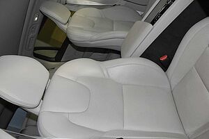 Volvo  V60 Cross Country Ultimate, B5 AWD Mild hybrid, Petrol, Bright