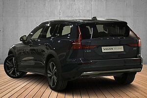 Volvo  V60 Cross Country Ultimate, B5 AWD Mild hybrid, Petrol, Bright