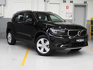 Volvo  XC40 Plus, B4 mild hybrid, Petrol
