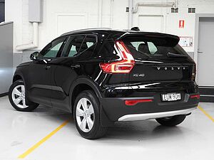 Volvo  XC40 Plus, B4 mild hybrid, Petrol