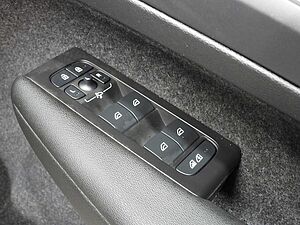 Volvo  XC40 Plus, B4 mild hybrid, Petrol