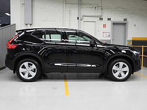 Volvo  XC40 Plus, B4 mild hybrid, Petrol