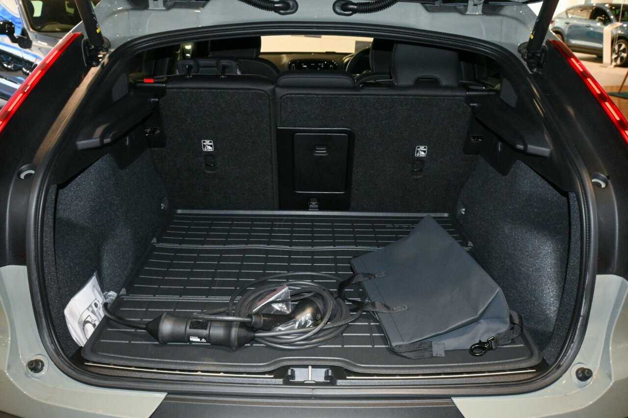 Volvo  C40 Recharge Ultimate, Twin Motor, Electric