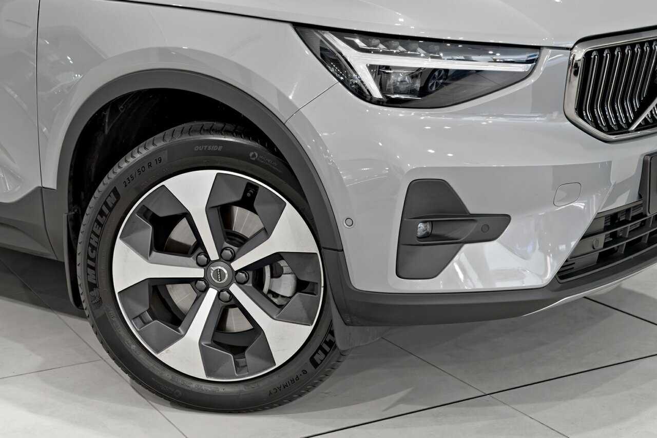Volvo  XC40 Ultra, B4 AWD Mild hybrid, Petrol, Bright