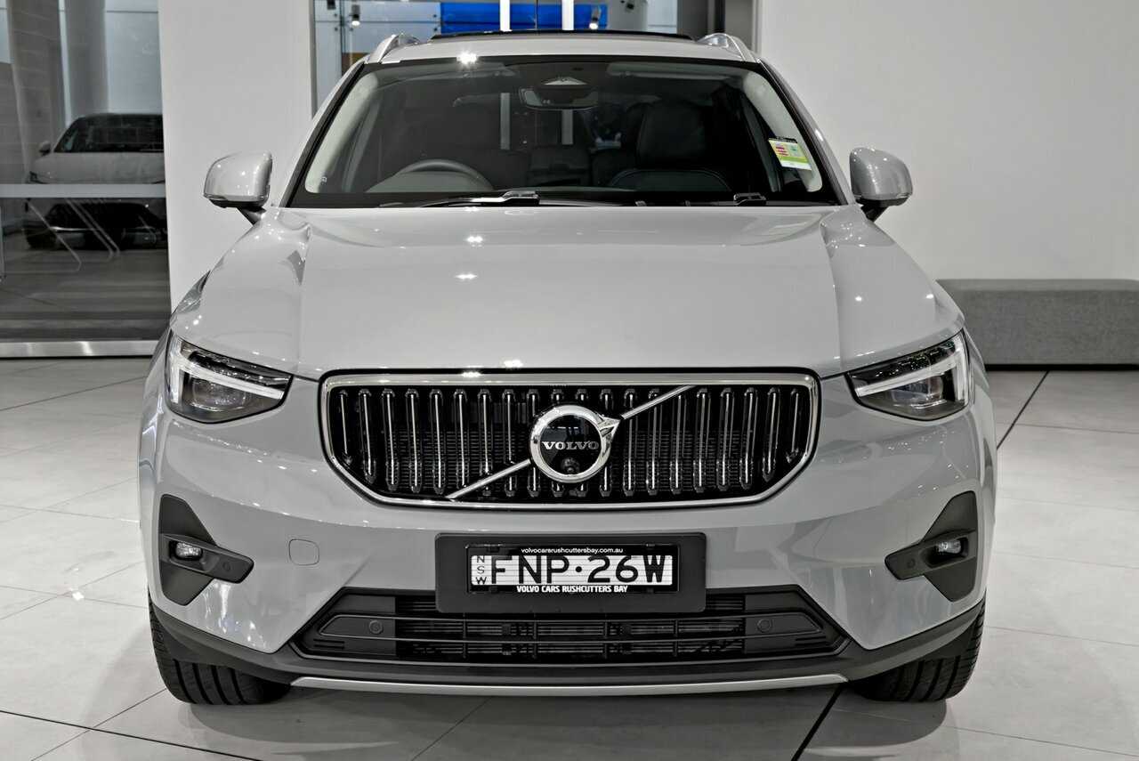 Volvo  XC40 Ultra, B4 AWD Mild hybrid, Petrol, Bright