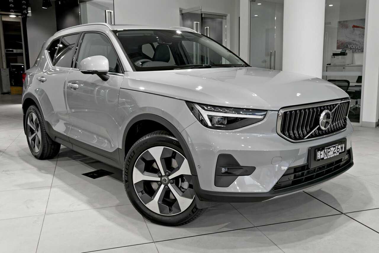 Volvo  XC40 Ultra, B4 AWD Mild hybrid, Petrol, Bright