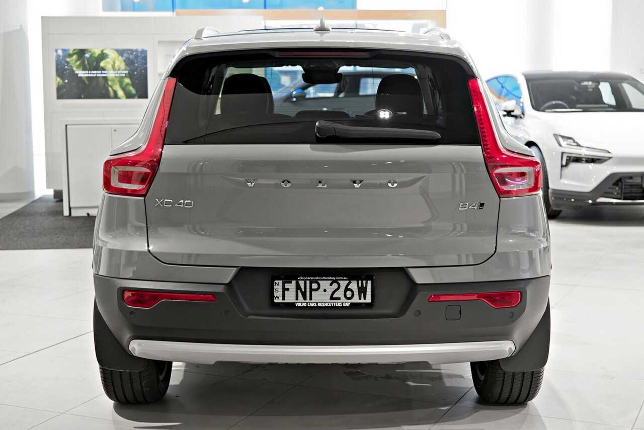 Volvo  XC40 Ultra, B4 AWD Mild hybrid, Petrol, Bright
