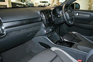 Volvo  C40 Recharge Ultimate, Twin Motor, Electric