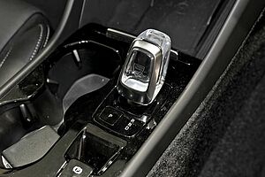 Volvo  XC40 Ultra, B4 AWD Mild hybrid, Petrol, Bright