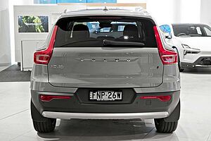Volvo  XC40 Ultra, B4 AWD Mild hybrid, Petrol, Bright