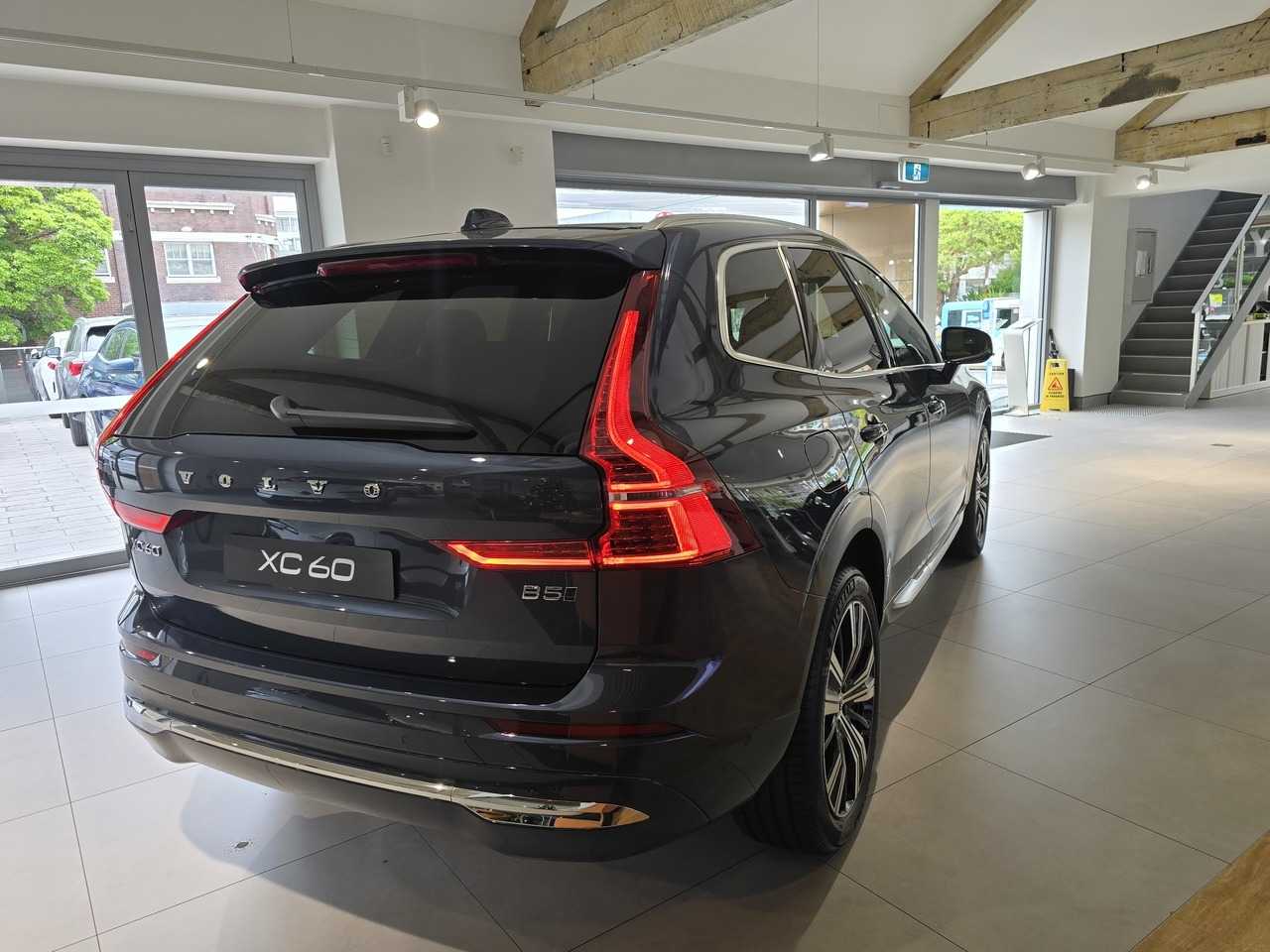 Volvo  XC60 Ultra, B5 AWD Mild hybrid, Petrol, Bright