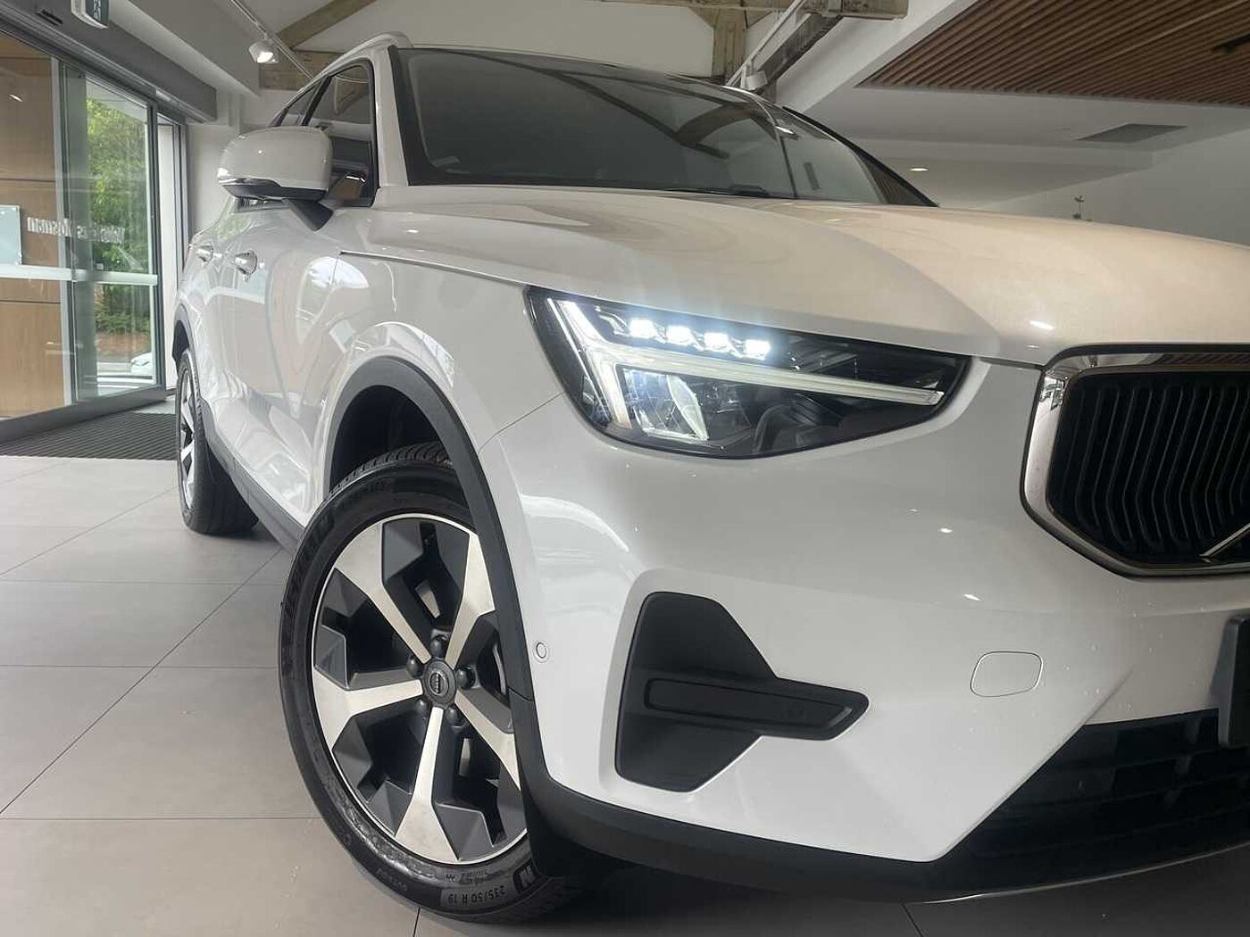 Volvo  XC40 Plus, B4 Mild hybrid, Petrol