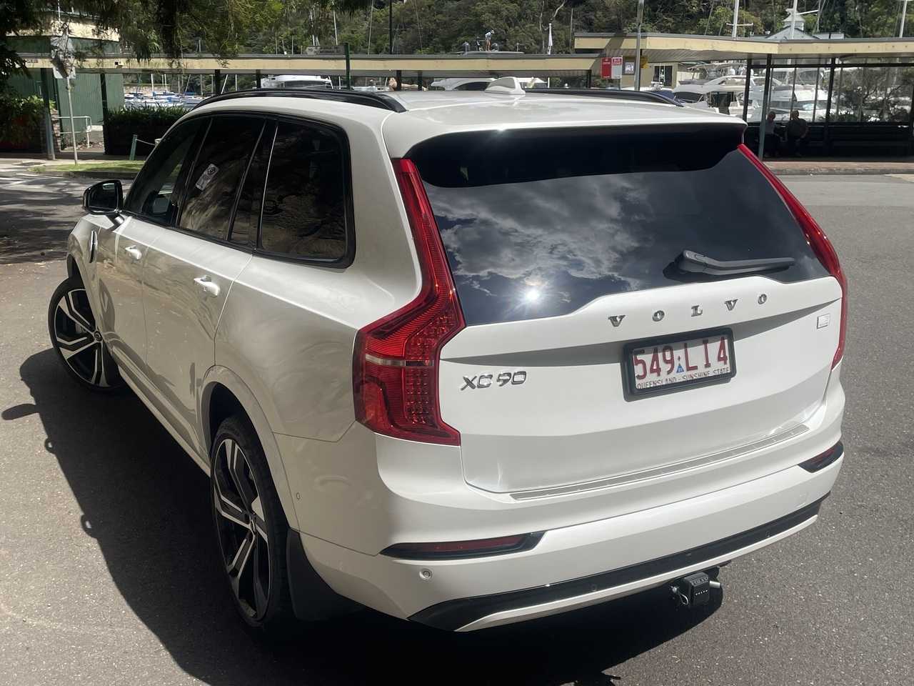 Volvo  XC90 Recharge Ultimate, T8 AWD Plug-in hybrid, Electric/Petrol, Dark, 7 Seats