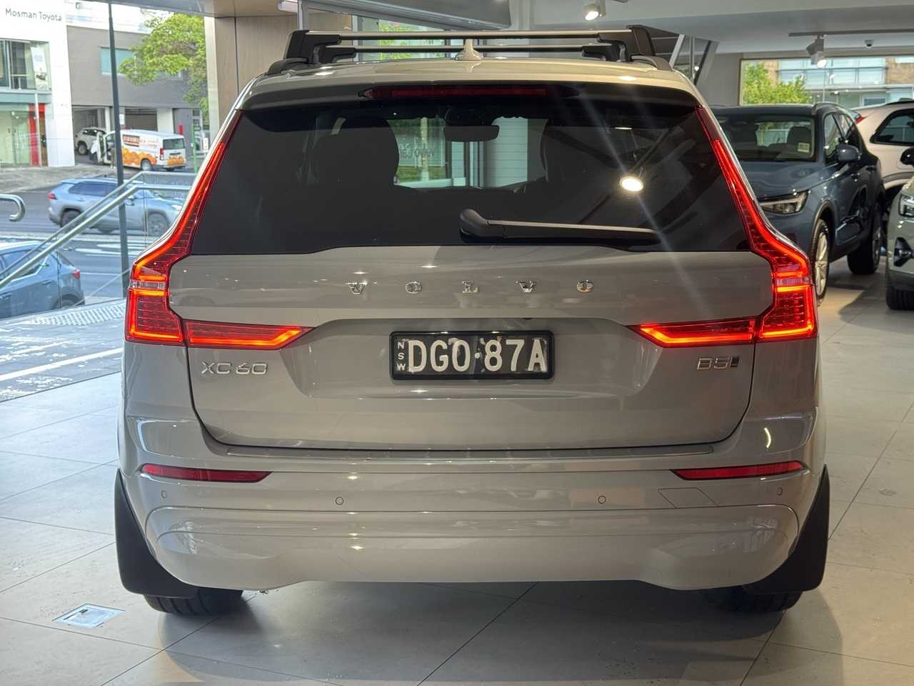 Volvo  XC60 Plus, B5 AWD Mild hybrid, Petrol