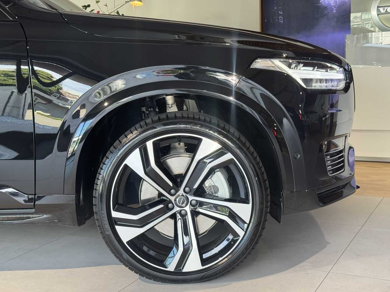 Volvo  XC90 Ultra, T8 AWD Plug-in hybrid, Electric/Petrol, Dark, 7 Seats