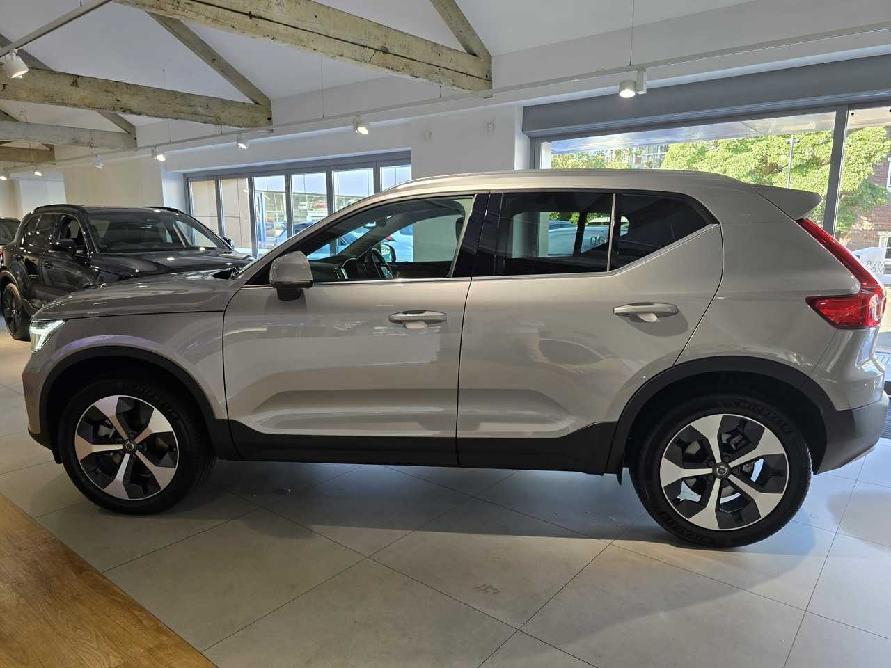 Volvo  XC40 Ultra, B4 AWD Mild hybrid, Petrol, Bright