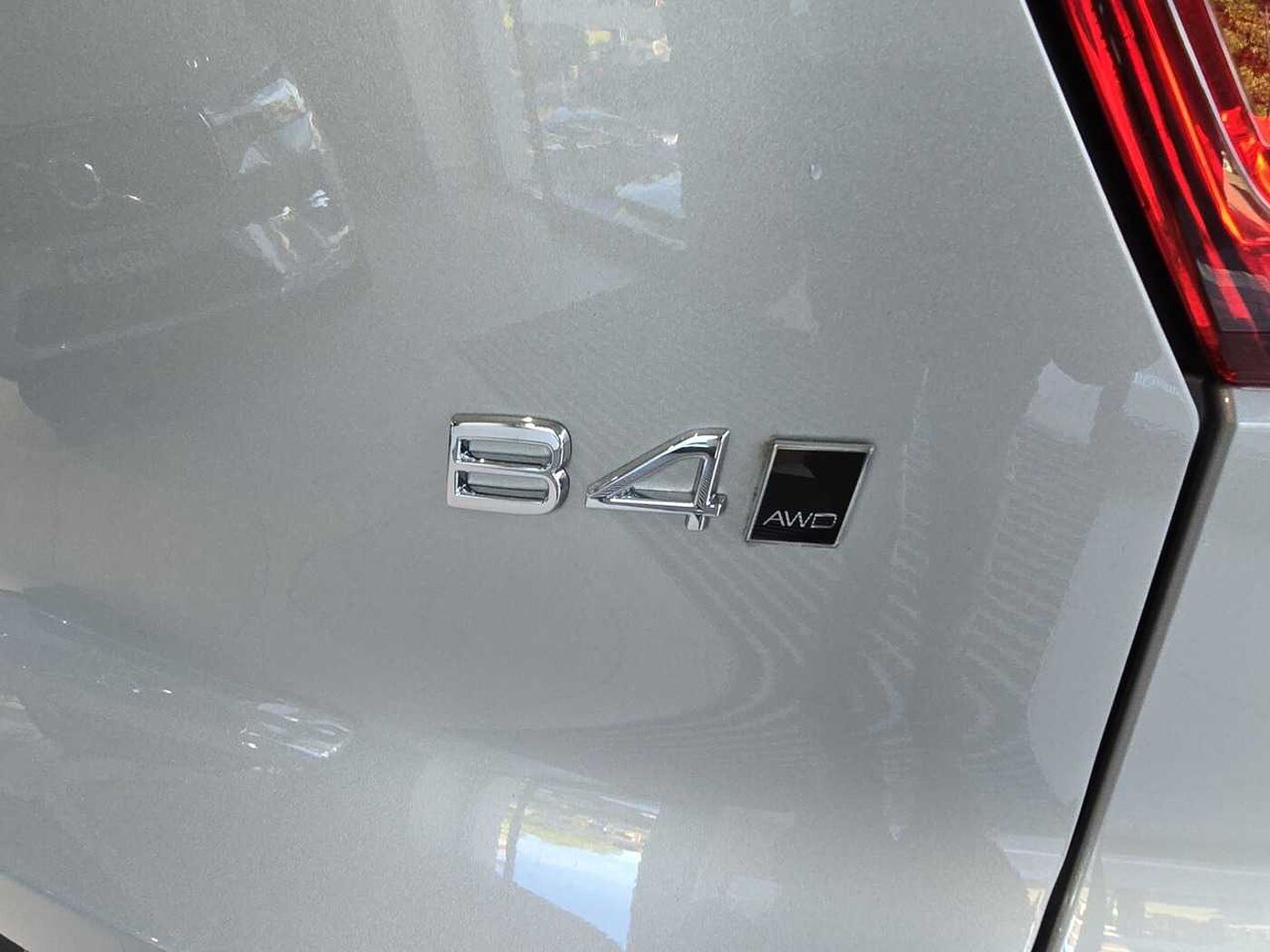 Volvo  XC40 Ultra, B4 AWD Mild hybrid, Petrol, Bright