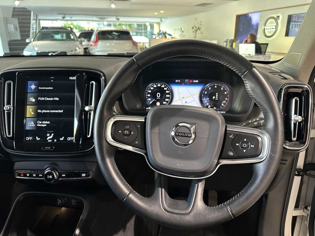 Volvo  XC40 Inscription, T4 Petrol AWD (140 kW)