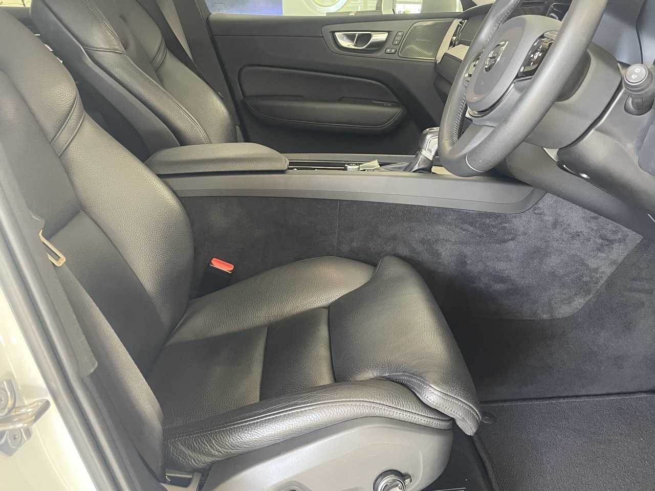 Volvo  XC60 T5 Inscription AWD