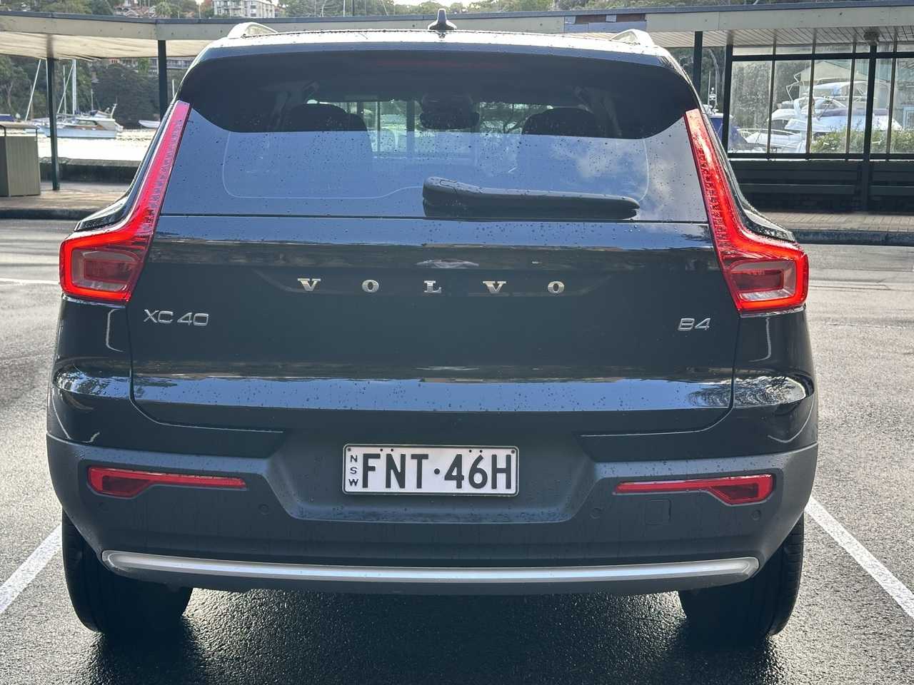Volvo  XC40 Plus, B4 Mild hybrid, Petrol