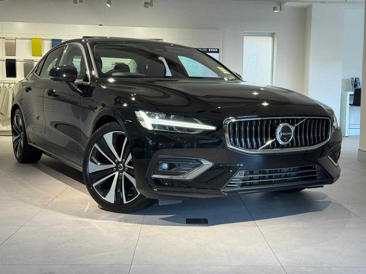 Volvo  Z Series MY25 Ultra B5 Geartronic AWD Bright