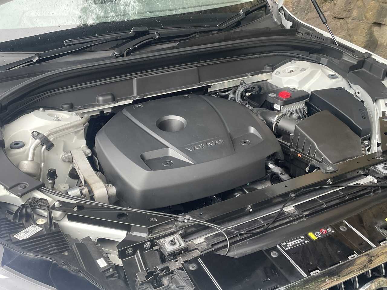 Volvo  UZ MY21 T5 AWD Inscription