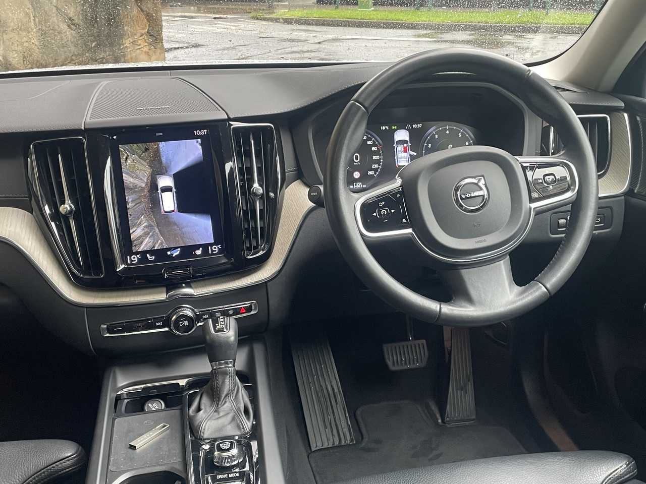 Volvo  UZ MY21 T5 AWD Inscription