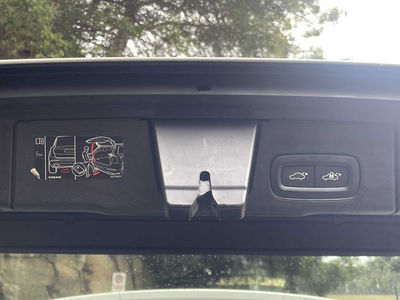 Volvo  UZ MY21 T5 AWD Inscription