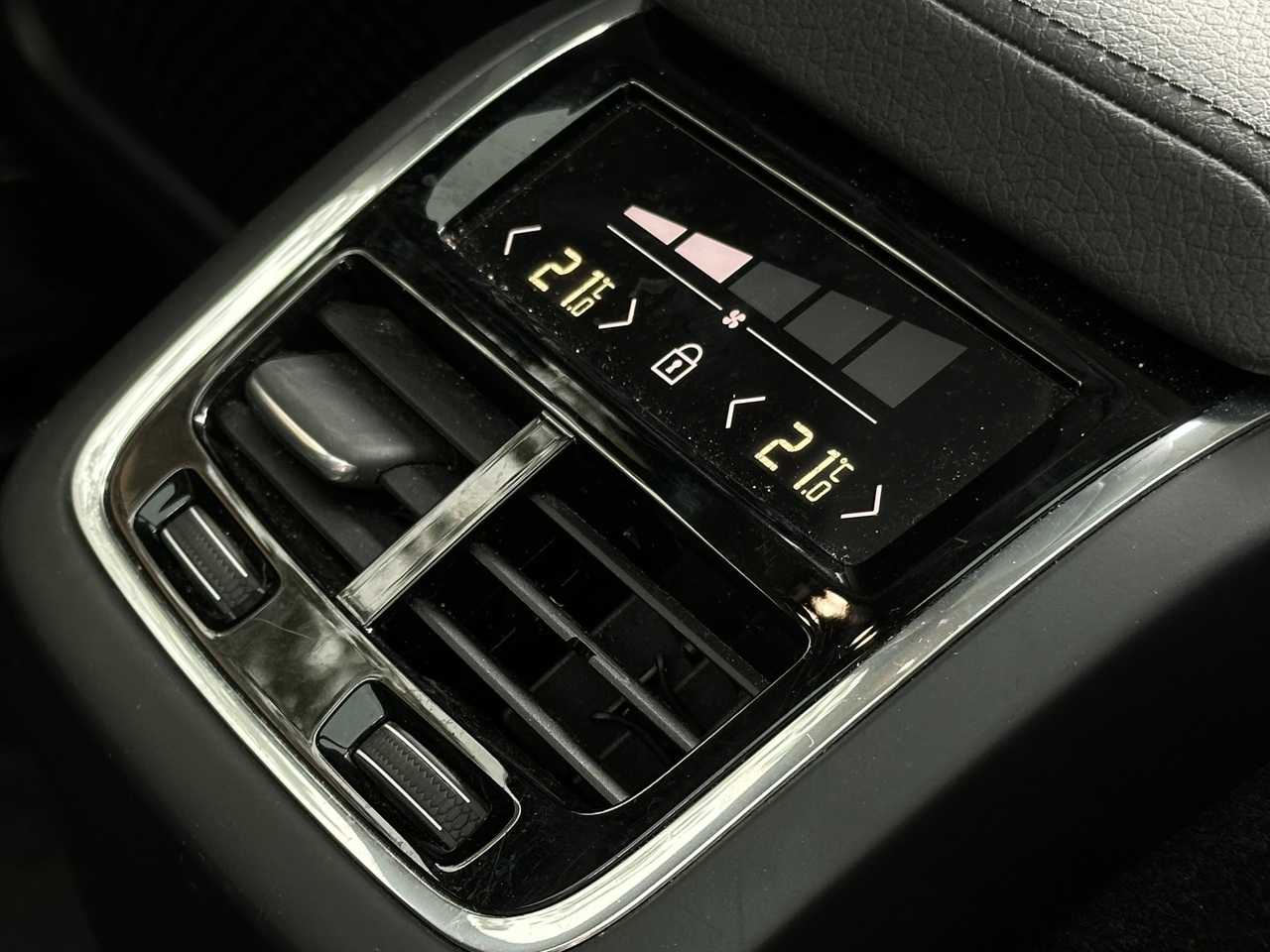 Volvo  UZ MY21 T5 AWD Inscription