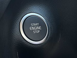 Volvo  XC40 Plus, B4 Mild hybrid, Petrol