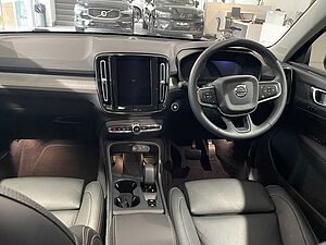 Volvo  XC40 Plus, B4 Mild hybrid, Petrol