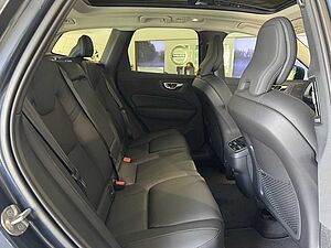 Volvo  XC60 Plus, B5 AWD Mild hybrid, Petrol