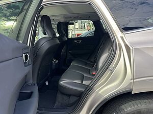 Volvo  UZ MY25 Plus B5 AWD