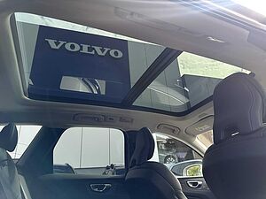 Volvo  UZ MY25 Plus B5 AWD